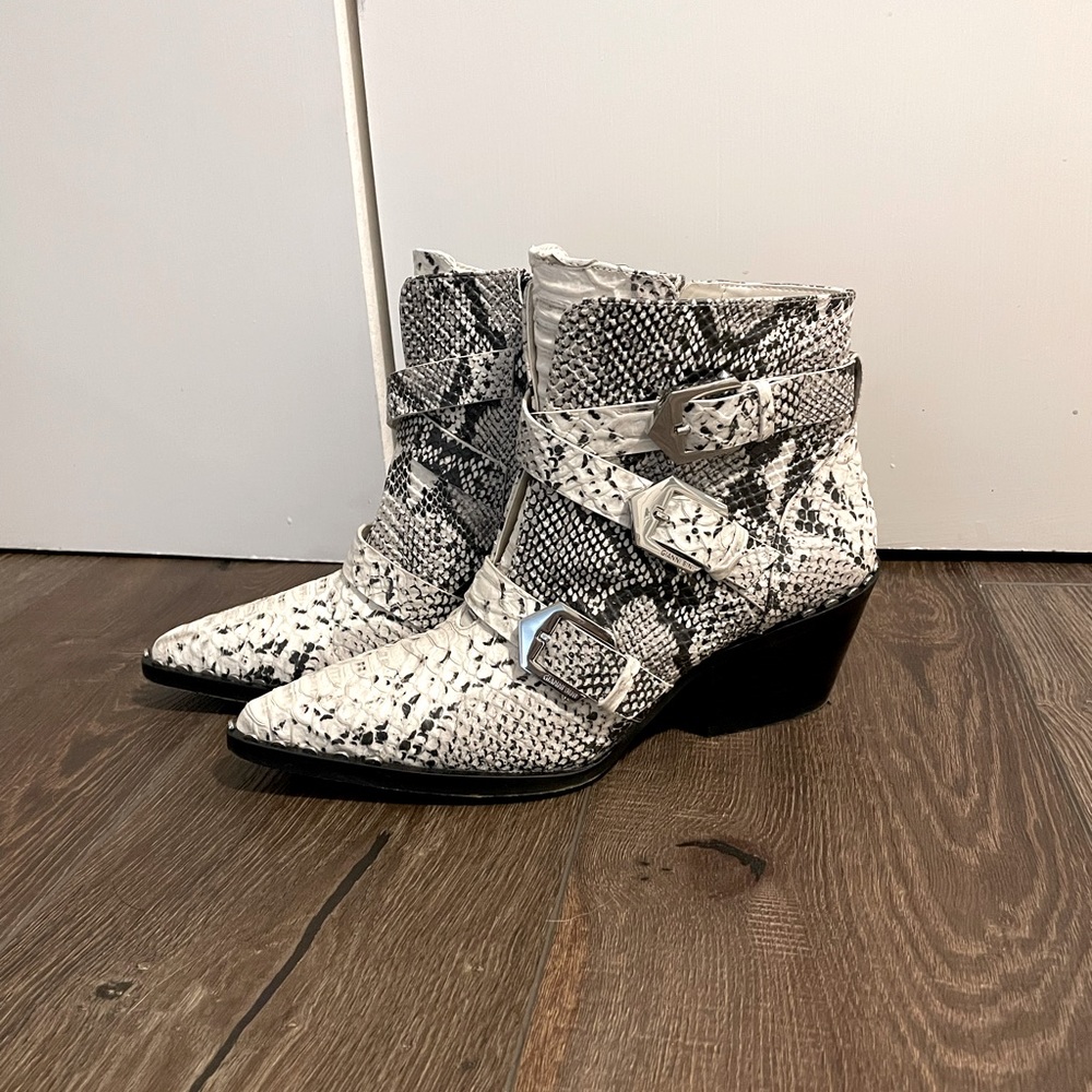 Gianni Bini Jeydda Leather Snakeskin Ankle Boots Size 8.5